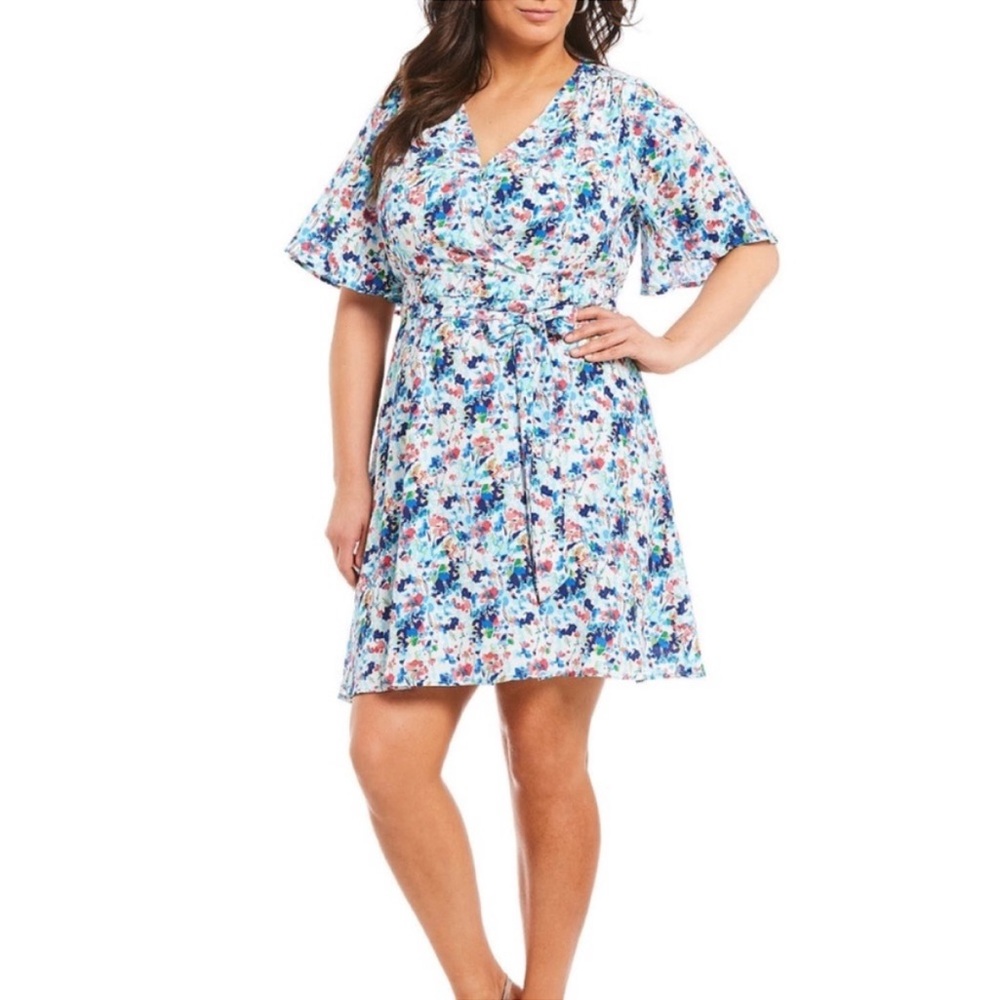 Gibson Latimer Blue and Red Floral Wrap Dress Sz S